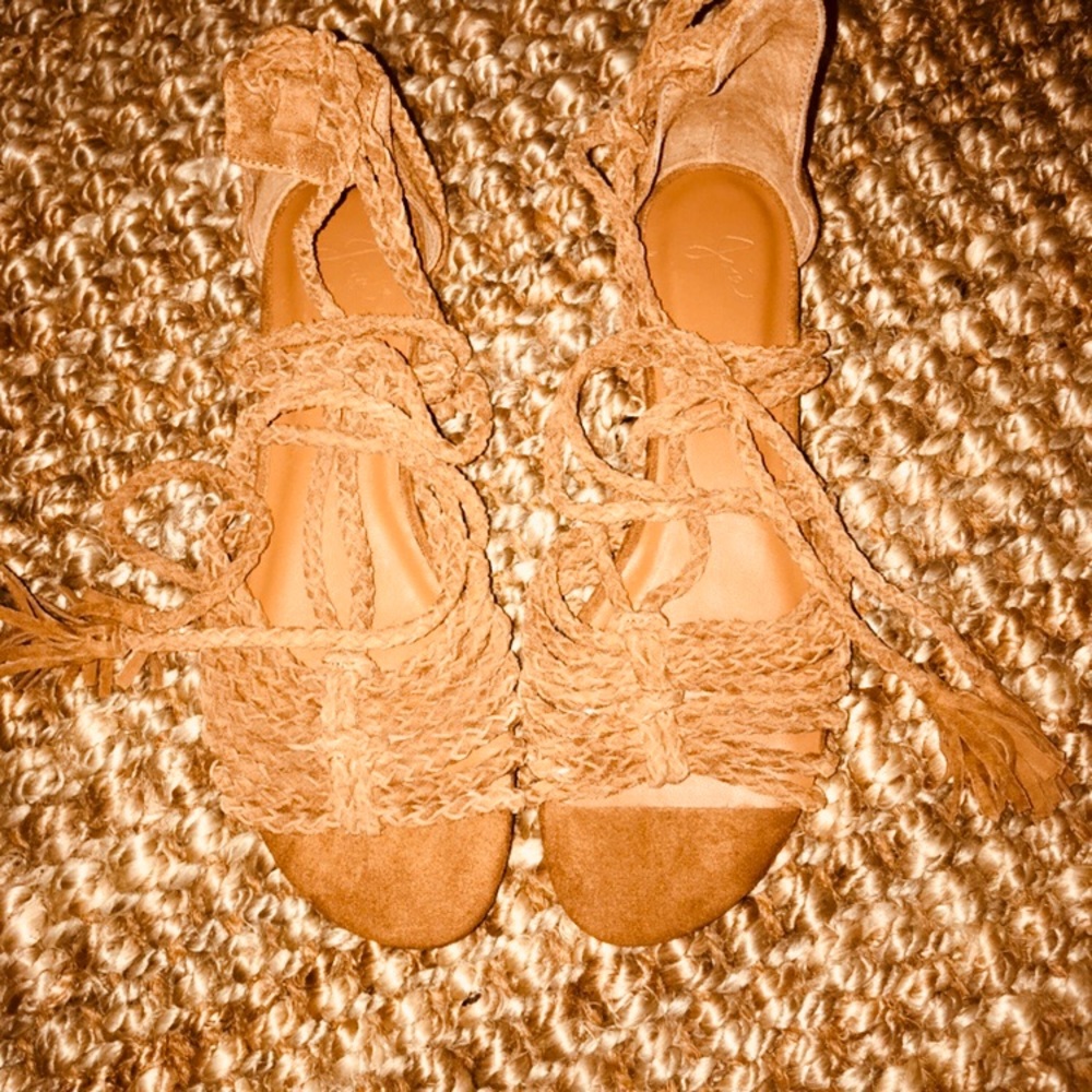 Joie, lace flats